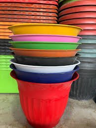 Mix Colour Plastic Pots